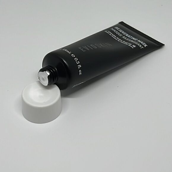 $8🌟 Evioskin Rejuvenating Mask  - Picture 3 of 3